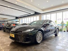 Toyota Camry 2024 Hybrid 2.0L HGVP Luxury - ფოტო 1