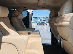 Toyota Alphard Hybrid 2.5L Luxury - ფოტო 10