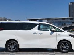 Toyota Alphard Hybrid 2.5L Luxury - ფოტო 4