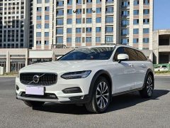 Volvo V90 Cross Country B5 AWD Plus - ფოტო 1