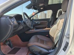 Volvo V90 Cross Country B5 AWD Plus - ფოტო 4