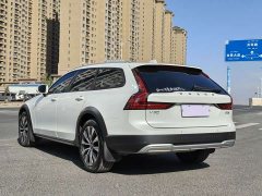 Volvo V90 Cross Country B5 AWD Plus - ფოტო 9