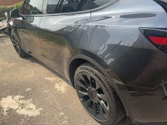 Tesla Model Y Long Range All-Wheel Drive - ფოტო 19