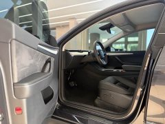 Tesla Model Y Long Range All-Wheel Drive - ფოტო 4