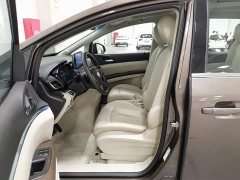 Buick GL8 Land Business Class Comfort Edition - ფოტო 10