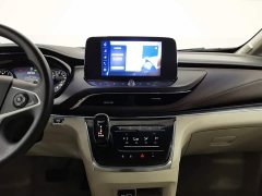 Buick GL8 Land Business Class Comfort Edition - ფოტო 12