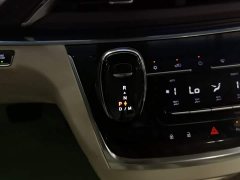 Buick GL8 Land Business Class Comfort Edition - ფოტო 13