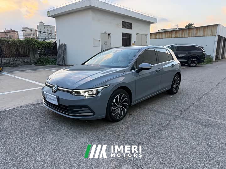 Volkswagen Golf 280TSI DSG Pro - ავტომობილი ჩინეთიდან