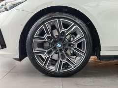 BMW 5 Series 530Li Luxury M Sport Package - ფოტო 19