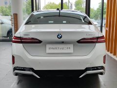 BMW 5 Series 530Li Luxury M Sport Package - ფოტო 6