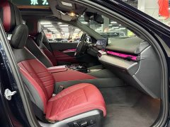 BMW 5 Series 530Li Luxury M Sport Package - ფოტო 17