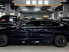 BMW 5 Series 530Li Luxury M Sport Package - ფოტო 4