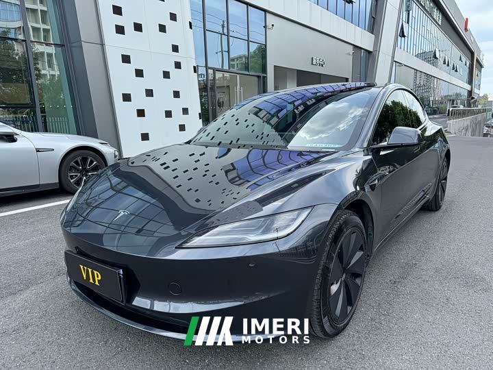 Tesla Model 3 Rear-Wheel Drive