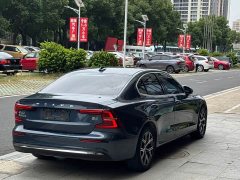 Volvo S60 B4 Smart Luxury Edition - ფოტო 6