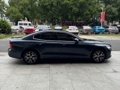 Volvo S60 B4 Smart Luxury Edition - ფოტო 8