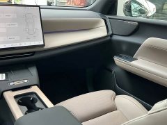 Volvo XC70 Plug-in Hybrid 2026 All-Wheel Drive Extended Range Ultra - ფოტო 11