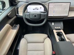 Volvo XC70 Plug-in Hybrid 2026 All-Wheel Drive Extended Range Ultra - ფოტო 8