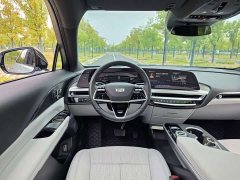 Cadillac IQ Ruige Rear-Wheel Drive Standard Range Luxury Edition - ფოტო 16