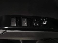 Toyota Camry 2.0S Sport - ფოტო 9