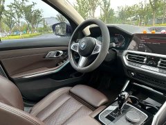 BMW 3 Series 320Li M Sport Package - ფოტო 11