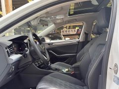 Volkswagen Sagitar 300TSI DSG Excellence Edition - ფოტო 13