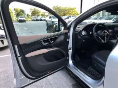 Mercedes-Benz Mercedes-EQ EQS SUV 2023 450 4MATIC Pioneer Edition - ფოტო 12