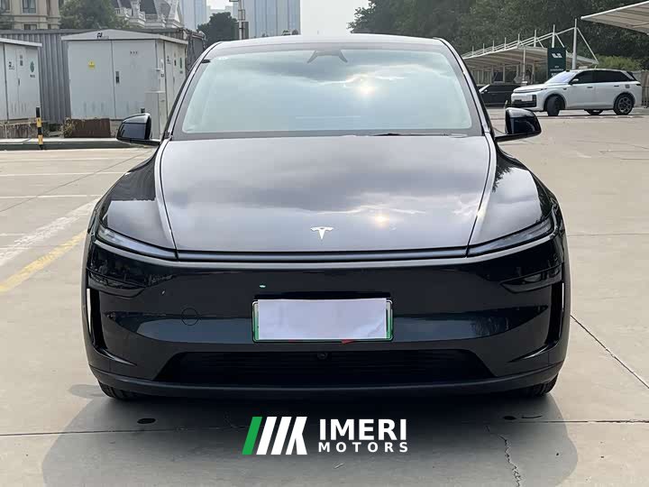 Tesla Model Y Rear-Wheel Drive