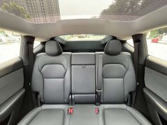 Tesla Model Y Rear-Wheel Drive - ფოტო 12