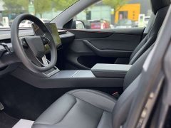 Tesla Model Y Rear-Wheel Drive - ფოტო 7