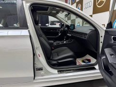 Honda Civic 180TURBO CVT Premium Edition - ფოტო 10