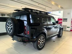 Land Rover Defender 110 3.0T P400 Dark Edition - ფოტო 3