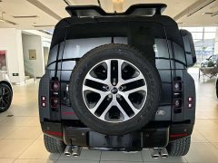 Land Rover Defender 110 3.0T P400 Dark Edition - ფოტო 5
