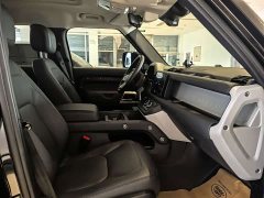 Land Rover Defender 110 3.0T P400 Dark Edition - ფოტო 7