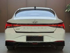 Hyundai Elantra 1.5L CVT Luxury - ფოტო 5