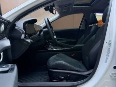 Hyundai Elantra 1.5L CVT Luxury - ფოტო 6
