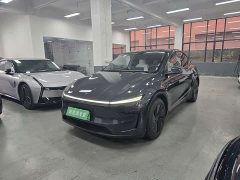 Tesla Model Y Rear-Wheel Drive - ფოტო 1