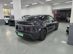 Tesla Model Y Rear-Wheel Drive - ფოტო 9
