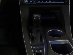 Toyota Avalon 2019 Hybrid 2.5L XLE Premium China VI - ფოტო 13