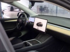 Tesla Model Y Long Range All-Wheel Drive - ფოტო 13