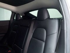 Tesla Model Y Long Range All-Wheel Drive - ფოტო 15