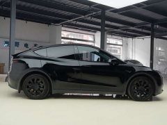 Tesla Model Y Long Range All-Wheel Drive - ფოტო 7