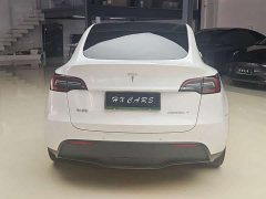 Tesla Model Y Rear-Wheel Drive - photo 5