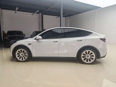 Tesla Model Y Rear-Wheel Drive - photo 8