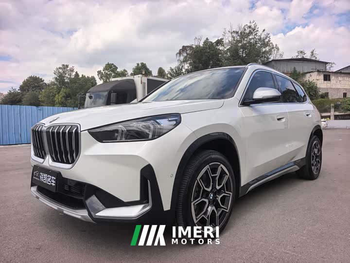 BMW X1 sDrive25Li X Design Package