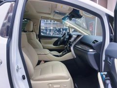Toyota Vellfire 2023 Crown Twin Engine 2.5L HV Premium Edition - ფოტო 4