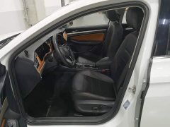 Volkswagen Bora 200TSI DSG Comfort Pro - ფოტო 10