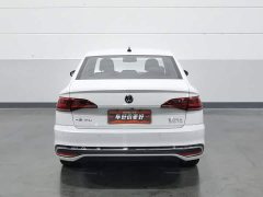 Volkswagen Bora 200TSI DSG Comfort Pro - ფოტო 4