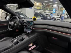 NIO ES8 100kWh Executive - ფოტო 6