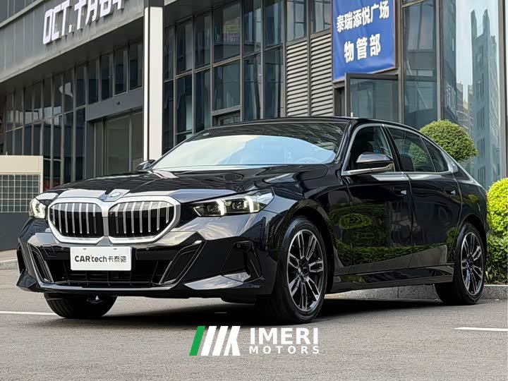 BMW 5 Series 530Li Premier M Sport Package - ავტომობილი ჩინეთიდან
