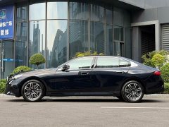 BMW 5 Series 530Li Premier M Sport Package - ფოტო 7